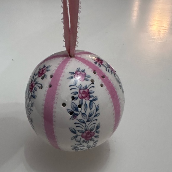 Vintage Andre Richard Scentomander Spice Pomander - Picture 2 of 5